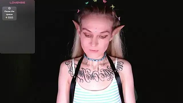 Check-out the world of girls and talk with our steaming hot slutz, bringing your desired characters to life with authentic apparel and cam streams.
