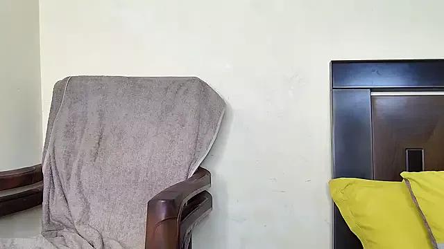 MIss-Naina from StripChat is Freechat