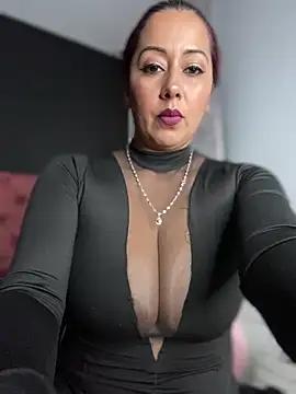 Check-out the world of girls and talk with our steaming hot slutz, bringing your desired characters to life with authentic apparel and cam streams.