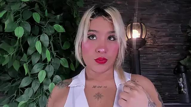 Check-out the world of girls and talk with our steaming hot slutz, bringing your desired characters to life with authentic apparel and cam streams.