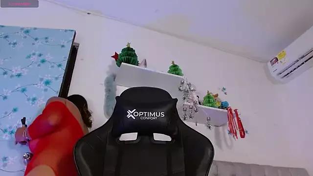 Check-out the world of girls and talk with our steaming hot slutz, bringing your desired characters to life with authentic apparel and cam streams.