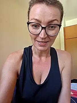 MissMialicious from StripChat is Freechat