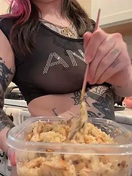 Check-out the world of girls and talk with our steaming hot slutz, bringing your desired characters to life with authentic apparel and cam streams.