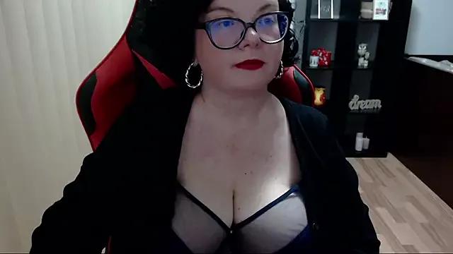 Check-out the world of girls and talk with our steaming hot slutz, bringing your desired characters to life with authentic apparel and cam streams.