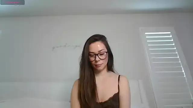 mixedasiangirl from StripChat is Freechat