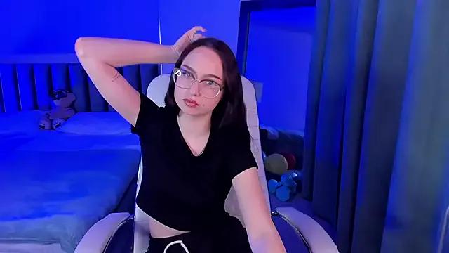 Monica_Leam from StripChat is Freechat