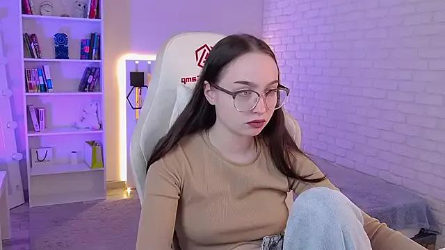 Monica_Leam from StripChat is Freechat