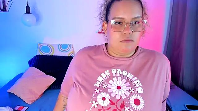 Check-out the world of girls and talk with our steaming hot slutz, bringing your desired characters to life with authentic apparel and cam streams.