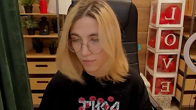 Check-out the world of girls and talk with our steaming hot slutz, bringing your desired characters to life with authentic apparel and cam streams.