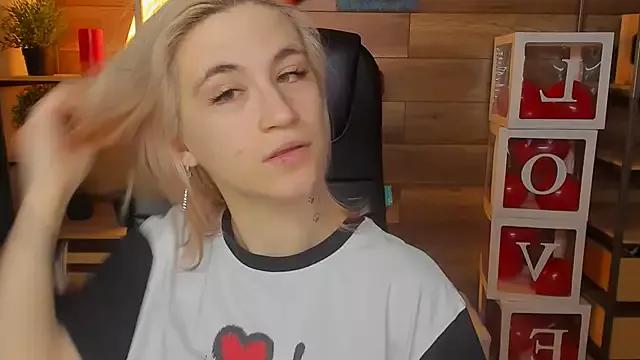 Check-out the world of girls and talk with our steaming hot slutz, bringing your desired characters to life with authentic apparel and cam streams.