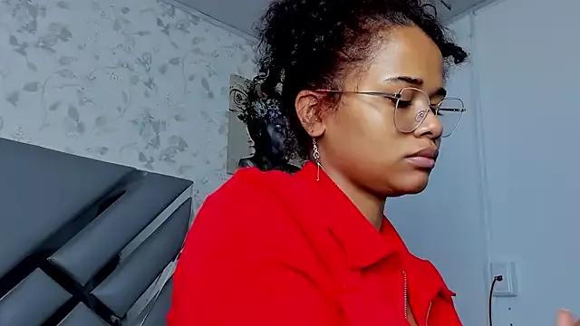 moon_HoneyX from StripChat is Freechat