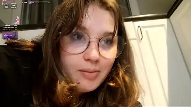 Photos of MrsJess from StripChat is Freechat