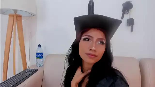 naomiii__ from StripChat is Freechat