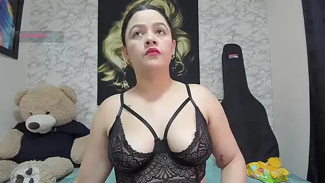 Check-out the world of girls and talk with our steaming hot slutz, bringing your desired characters to life with authentic apparel and cam streams.