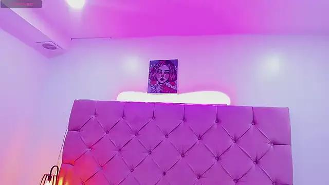 Check-out the world of girls and talk with our steaming hot slutz, bringing your desired characters to life with authentic apparel and cam streams.