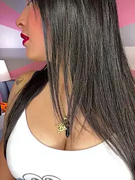 Check-out the world of girls and talk with our steaming hot slutz, bringing your desired characters to life with authentic apparel and cam streams.