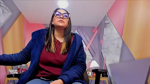 Check-out the world of girls and talk with our steaming hot slutz, bringing your desired characters to life with authentic apparel and cam streams.