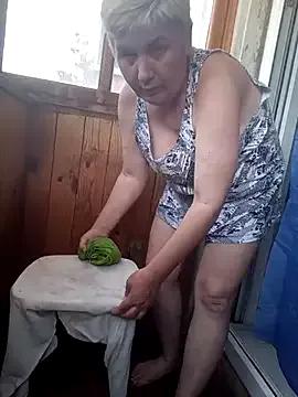 NicoleOlla from StripChat is Freechat