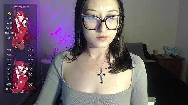 Ninimoon from StripChat is Freechat