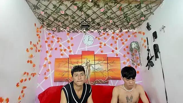 Noah_ellish from StripChat is Freechat