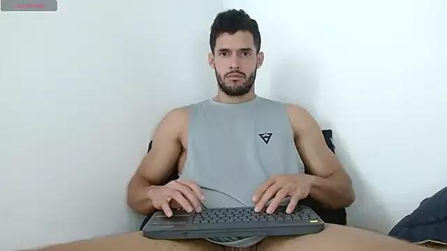 Noah_jhonsonn from StripChat is Freechat