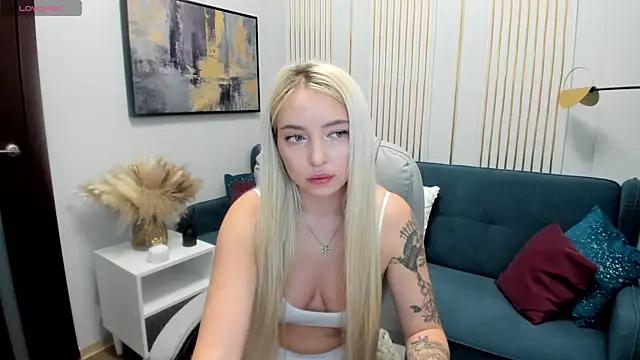 Check-out the world of girls and talk with our steaming hot slutz, bringing your desired characters to life with authentic apparel and cam streams.