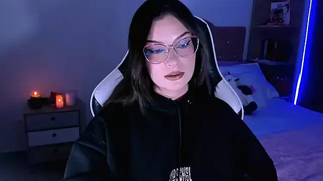 OphelianaRose3 from StripChat is Freechat
