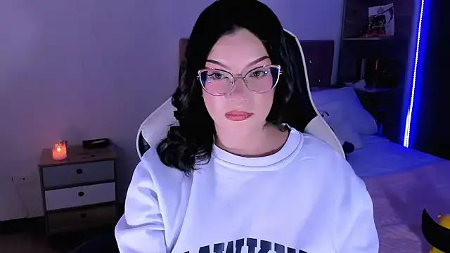 OphelianaRose3 from StripChat is Freechat