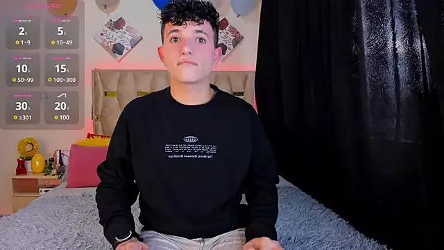 patrick_sanzz from StripChat is Freechat