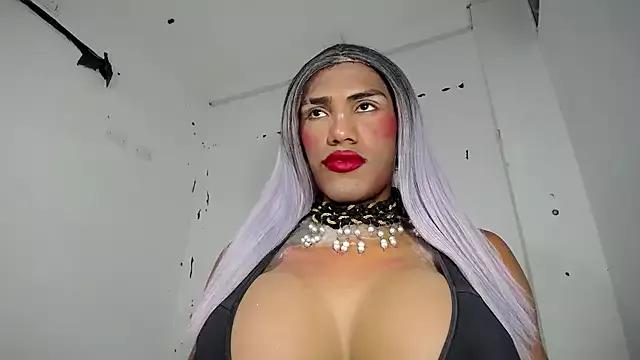 Check-out the world of girls and talk with our steaming hot slutz, bringing your desired characters to life with authentic apparel and cam streams.