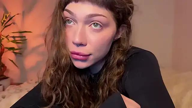 Check-out the world of girls and talk with our steaming hot slutz, bringing your desired characters to life with authentic apparel and cam streams.