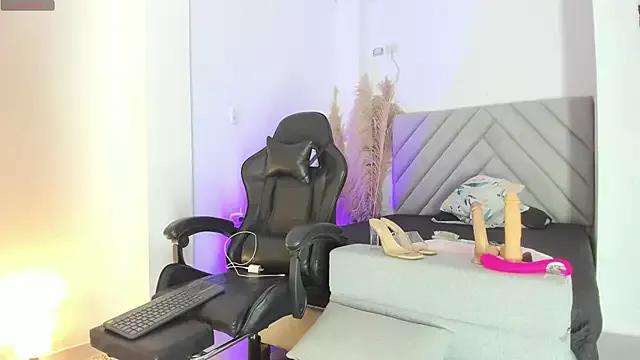 Check-out the world of girls and talk with our steaming hot slutz, bringing your desired characters to life with authentic apparel and cam streams.