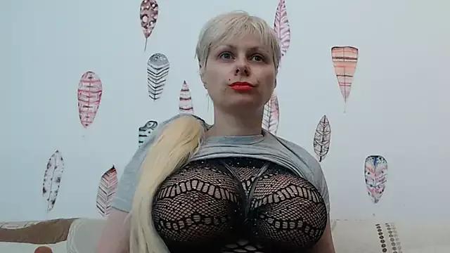 Check-out the world of girls and talk with our steaming hot slutz, bringing your desired characters to life with authentic apparel and cam streams.