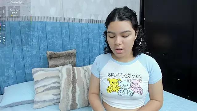 pretty_sunlight_ from StripChat is Freechat