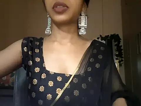 Queen_Ayeshaa from StripChat is Freechat