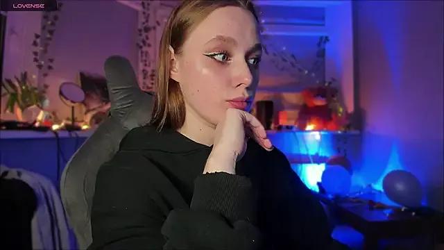 Rachel_Ro from StripChat is Freechat
