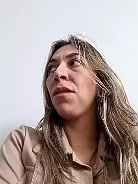 rachellboom from StripChat is Freechat