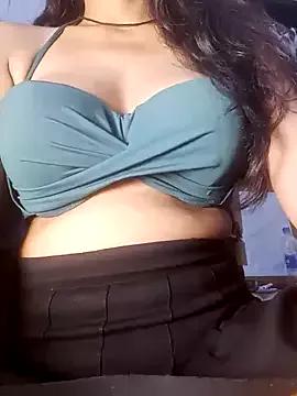 RAYI_Queen_2 from StripChat is Freechat