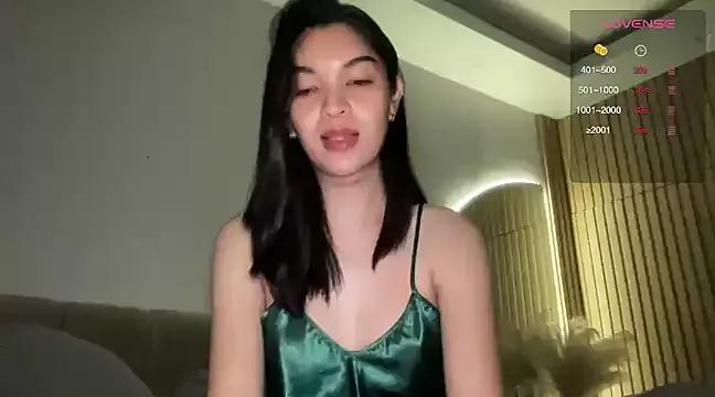 Photos of Rogueblaze from StripChat is Freechat