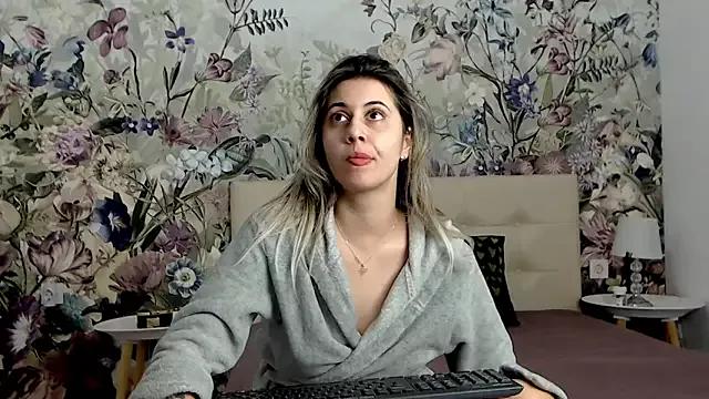 Check-out the world of girls and talk with our steaming hot slutz, bringing your desired characters to life with authentic apparel and cam streams.