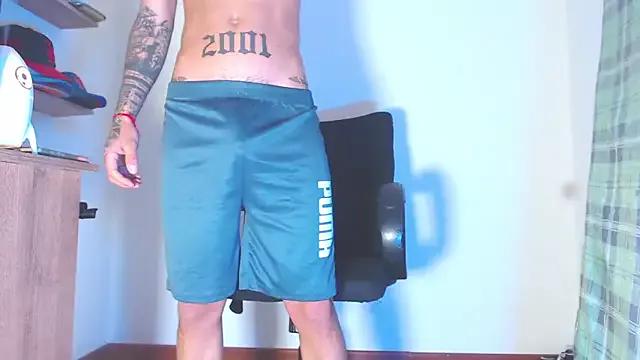 Ross_Tommy1 from StripChat is Freechat