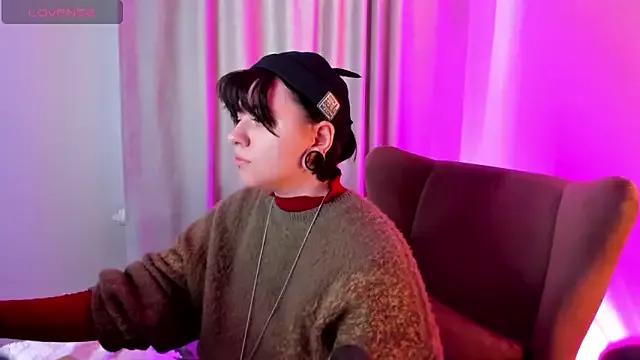 Check-out the world of girls and talk with our steaming hot slutz, bringing your desired characters to life with authentic apparel and cam streams.