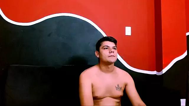 roxy_and_pierre from StripChat is Freechat
