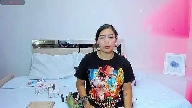 Check-out the world of girls and talk with our steaming hot slutz, bringing your desired characters to life with authentic apparel and cam streams.