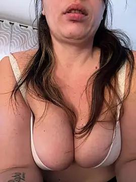 Check-out the world of girls and talk with our steaming hot slutz, bringing your desired characters to life with authentic apparel and cam streams.