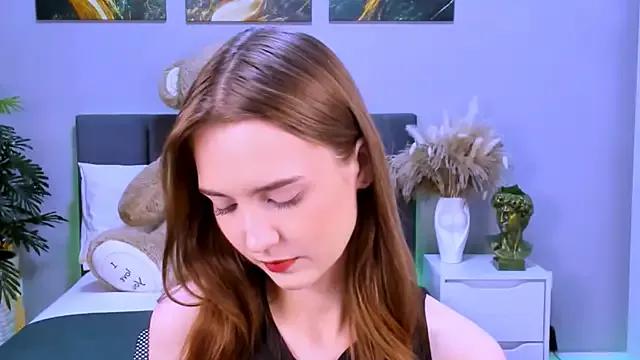 SamanthaaaWalker from StripChat is Freechat