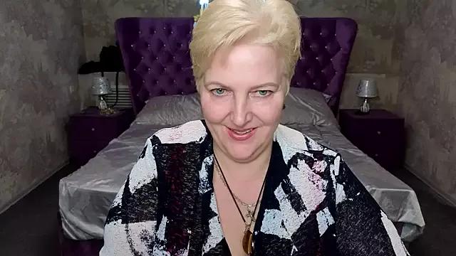 Check-out the world of girls and talk with our steaming hot slutz, bringing your desired characters to life with authentic apparel and cam streams.