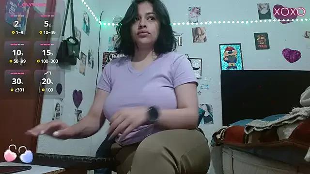 Saray_extrovert_ from StripChat is Freechat