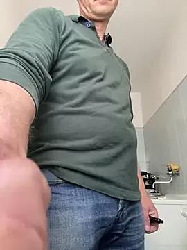sasatimido from StripChat is Freechat