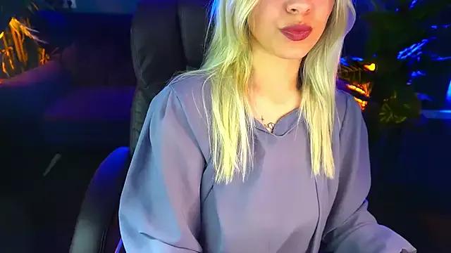 SashaBloom__ from StripChat is Freechat